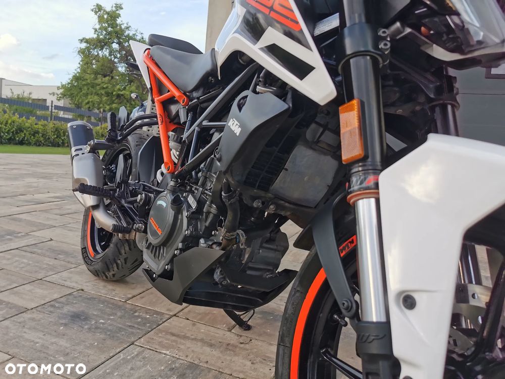 KTM Duke - 13
