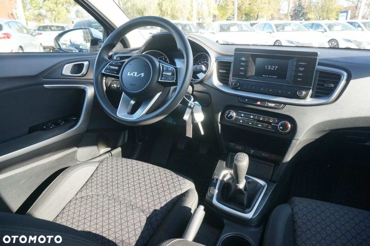 Kia Ceed - 15