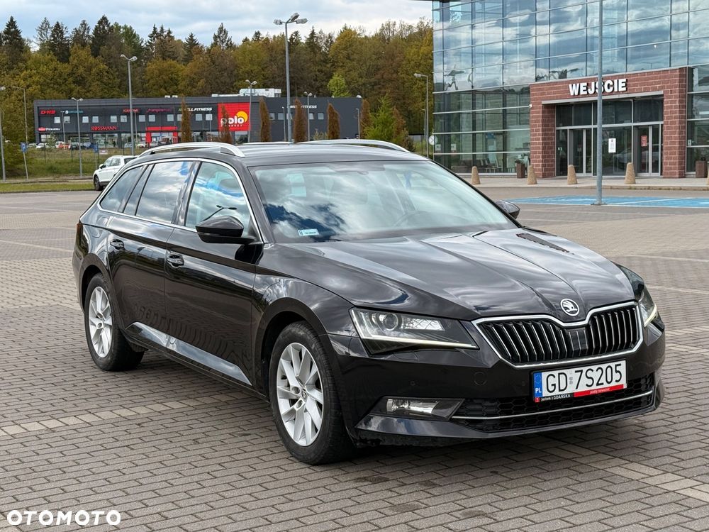 Skoda Superb 2.0 TDI SCR Sportline DSG - 11