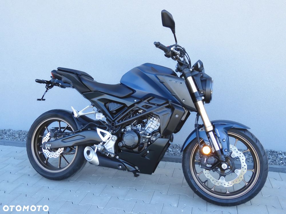 Honda CB - 2