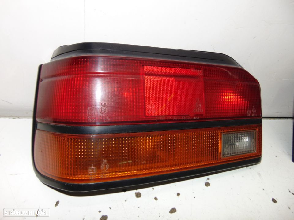 Mazda 323 lx 5 portas 1985-1987 farolins trás originais - 2