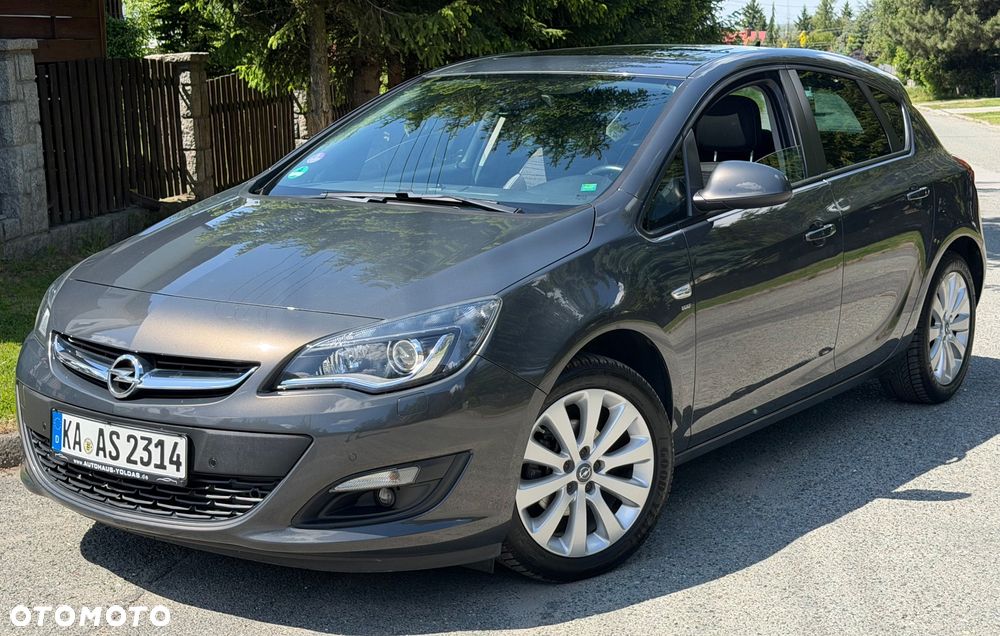 Opel Astra 1.4 Turbo Exklusiv - 3