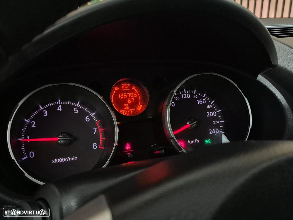 Nissan Qashqai 1.6 Acenta - 21