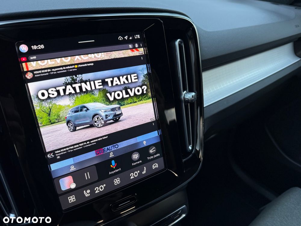 Volvo XC 40 B3 B DKG Plus Dark - 25