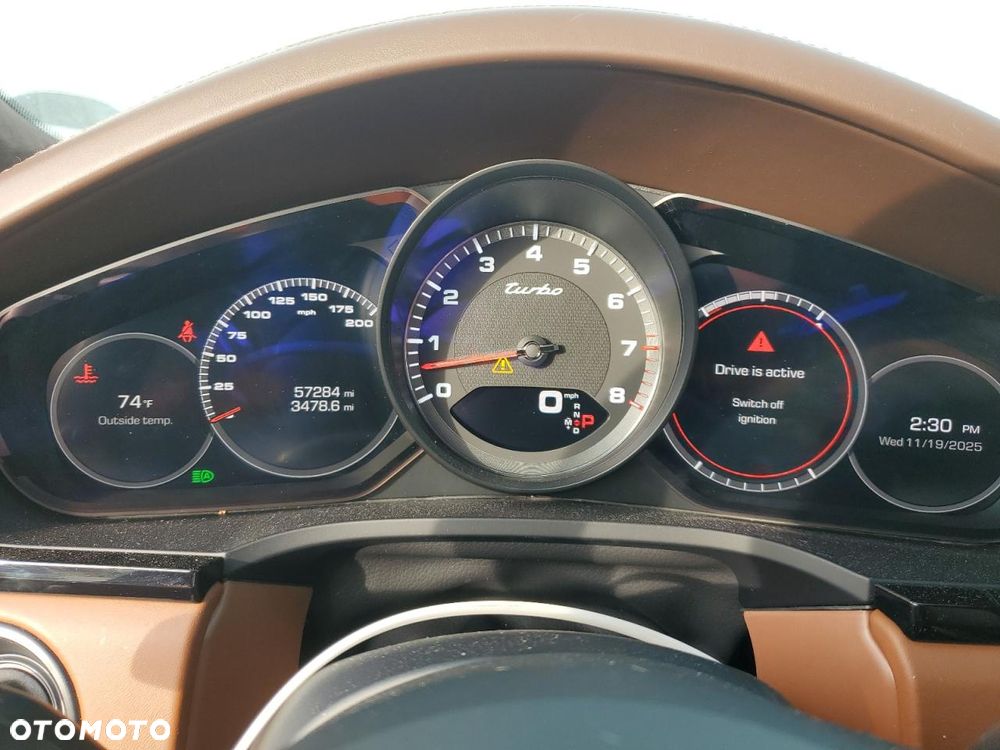 Porsche Cayenne Turbo - 9