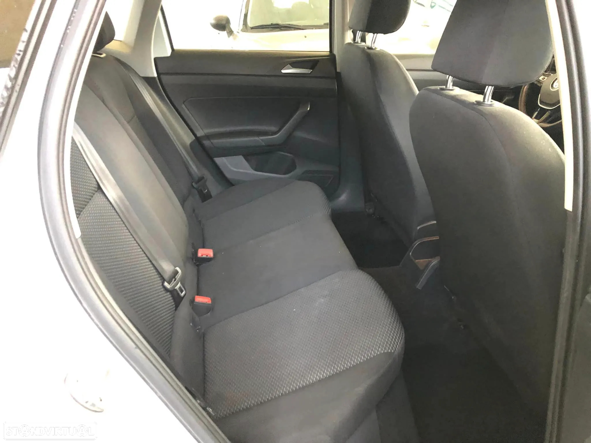VW Polo 1.0 Trendline - 12