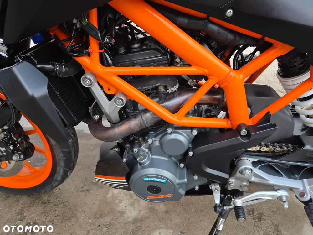 KTM Duke - 23