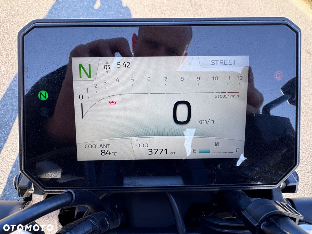 Yamaha MT - 9