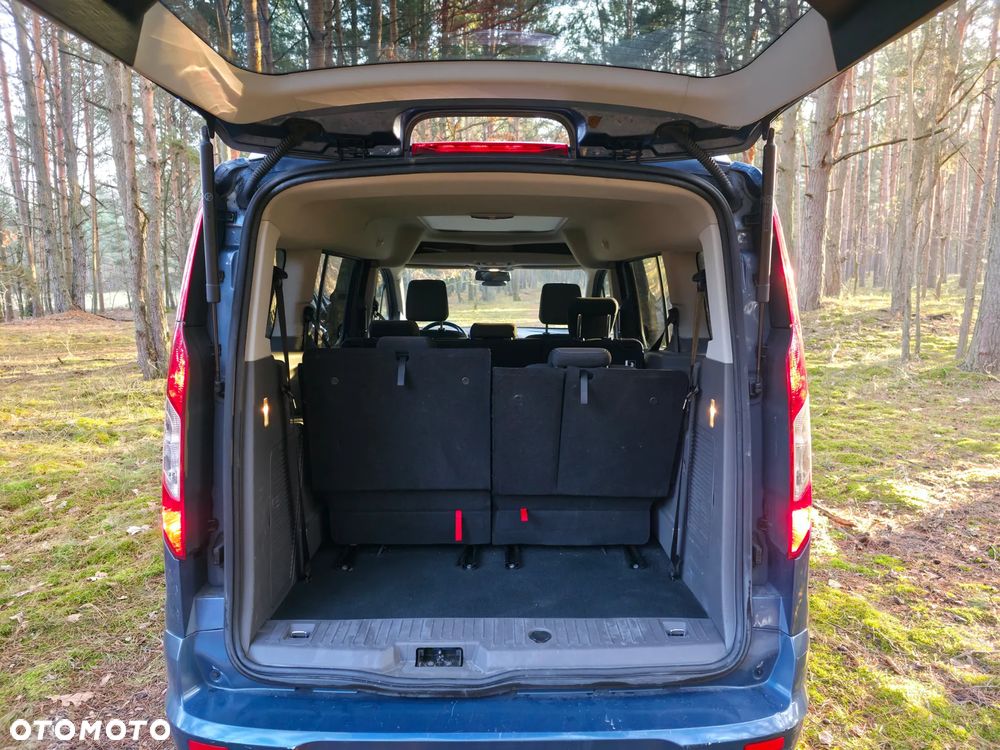 Ford Tourneo Connect Grand - 18