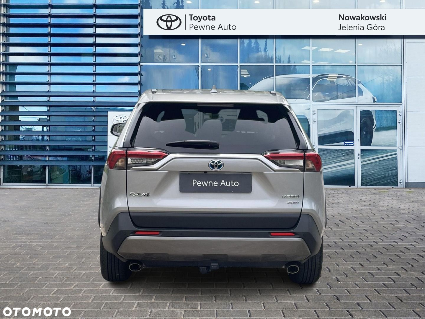 Toyota RAV4 - 6