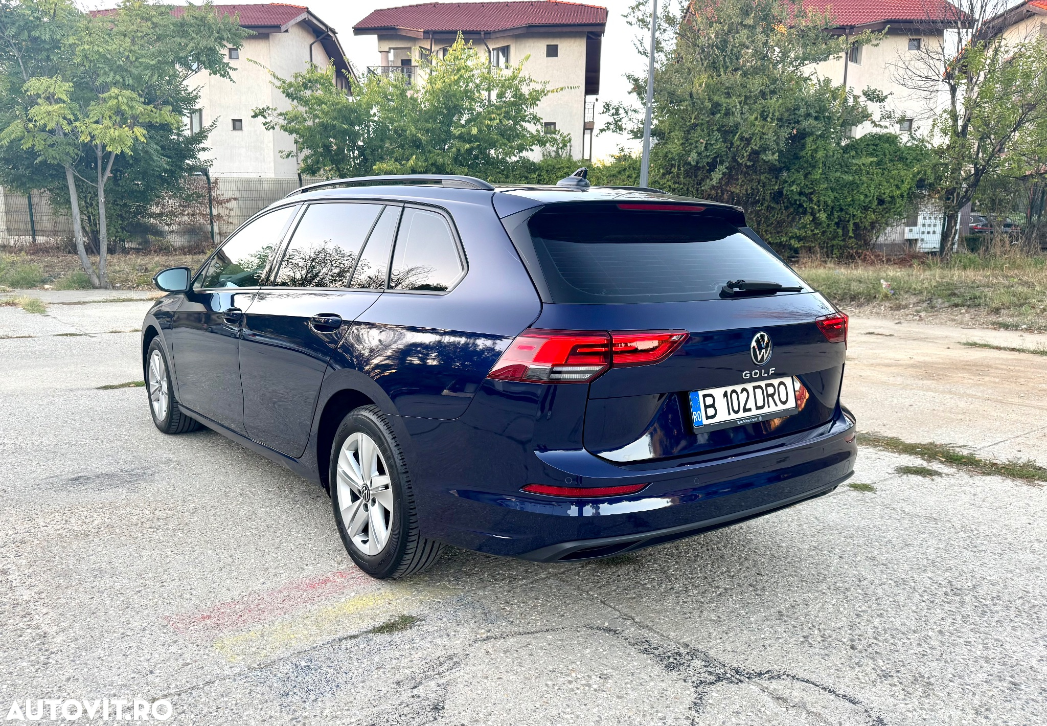 Volkswagen Golf 2.0 TDI Life - 9