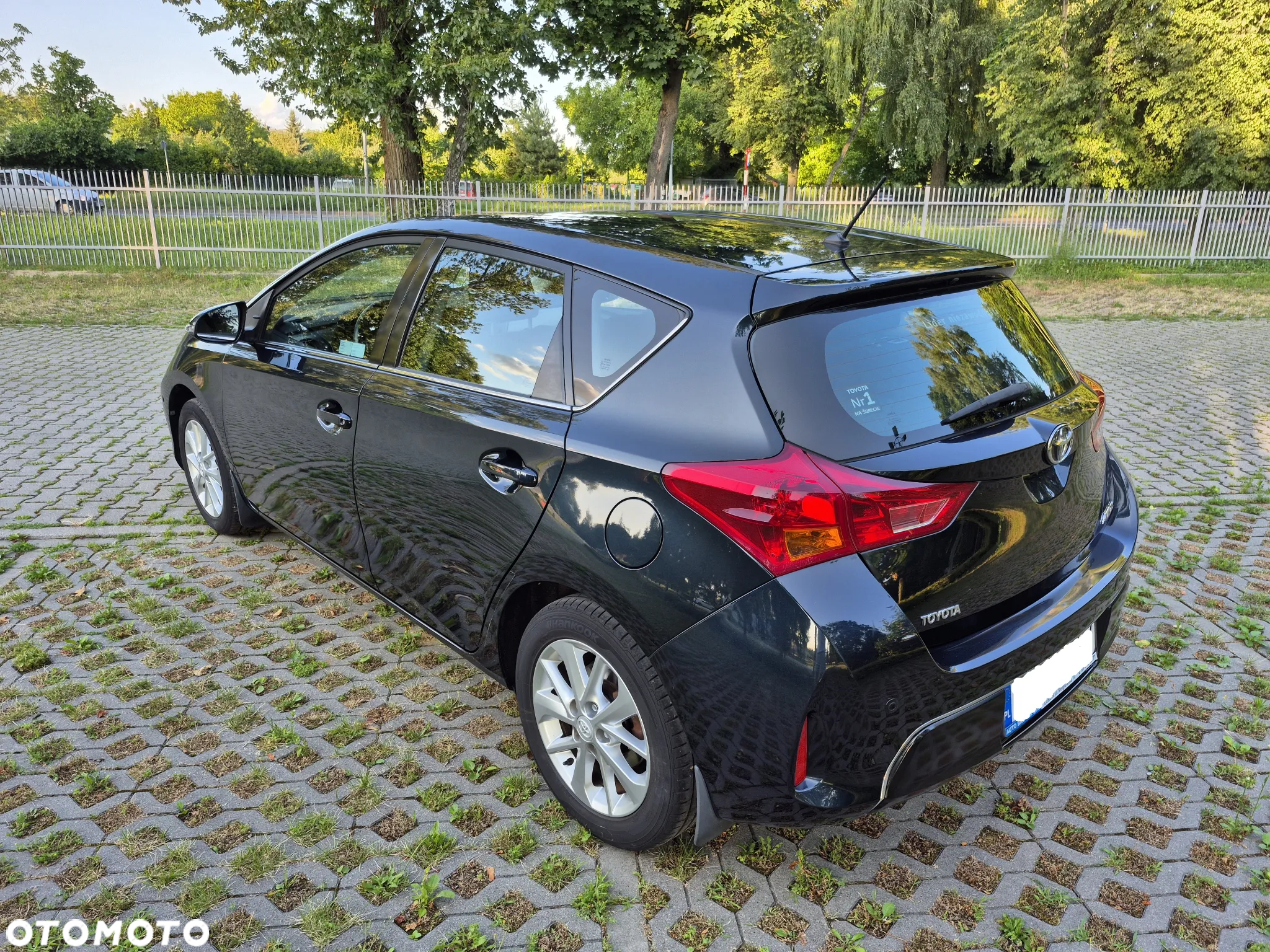 Toyota Auris 1.6 Premium Comfort - 4