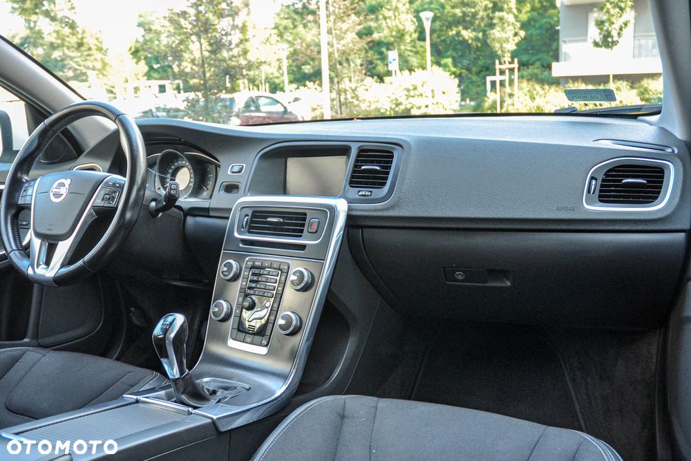 Volvo V60 - 10
