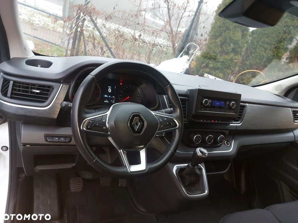 Renault Trafic - 10