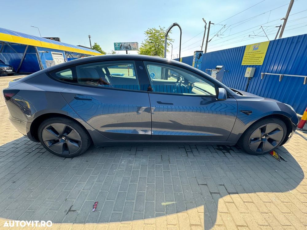 Tesla Model 3 Standard - 1