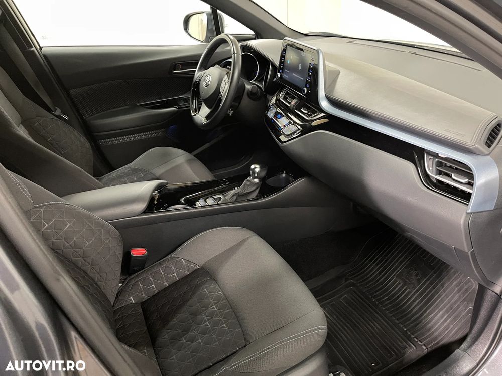 Toyota C-HR 1.8 HSD 122 CP 4x2 CVT Cult - 10