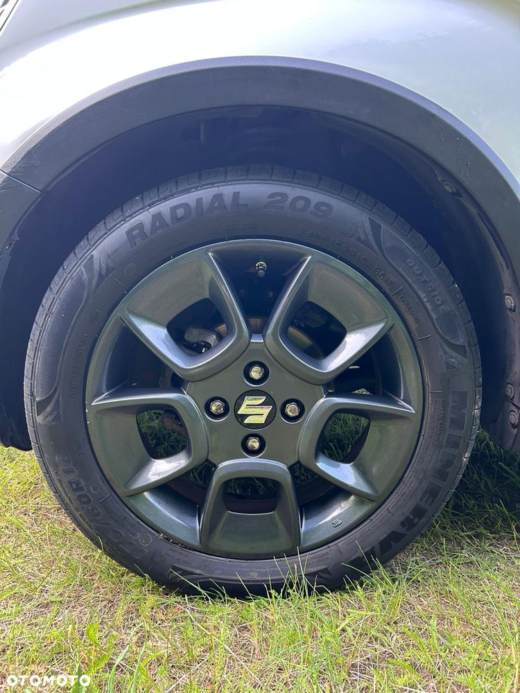 Suzuki Ignis - 27