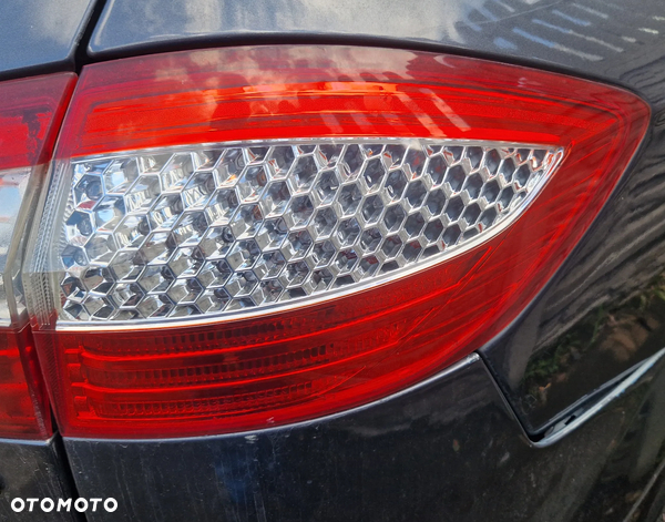 FORD MONDEO MK IV KOMBI LAMPA TYŁ PRAWA