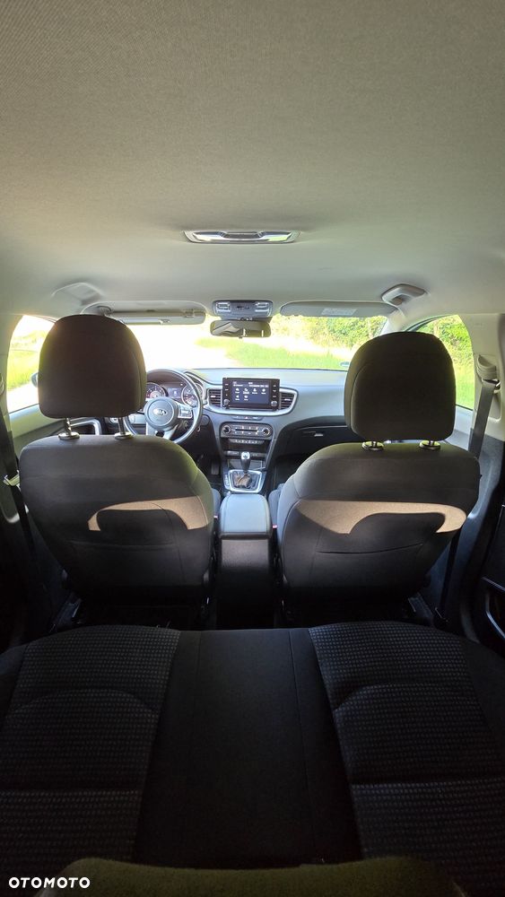 Kia Ceed - 6