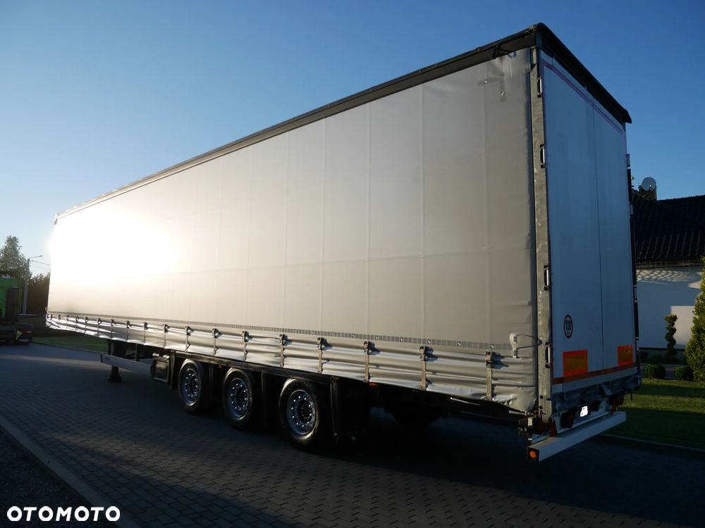 Schmitz Cargobull Mega Podnoszony Dach - 12