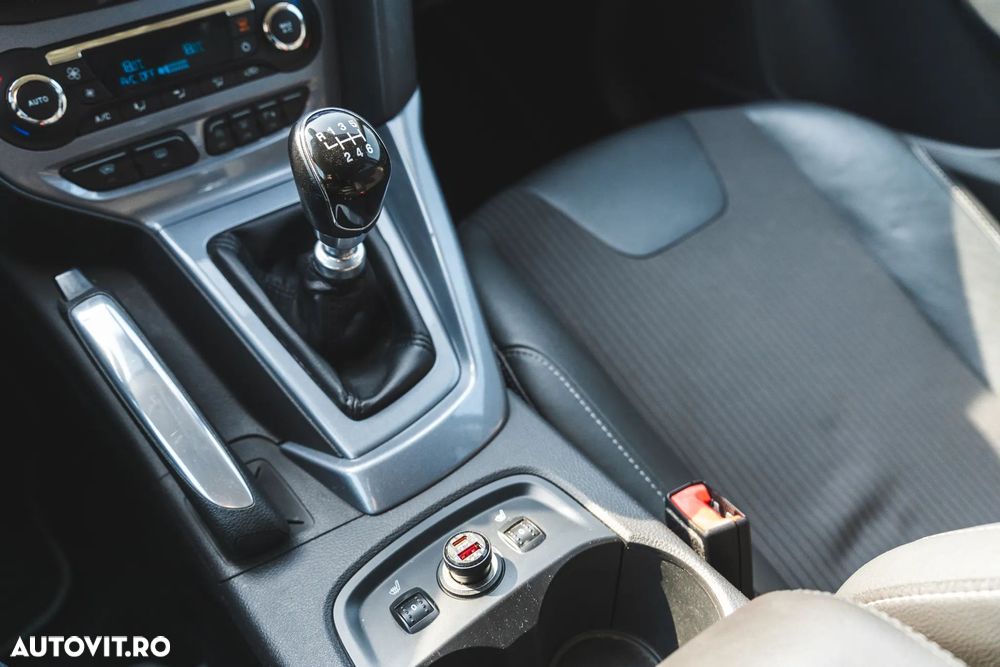 Ford Focus 1.6 EcoBoost Start-Stopp-System Titanium - 18