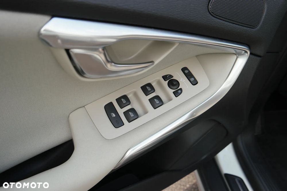 Volvo V40 - 20