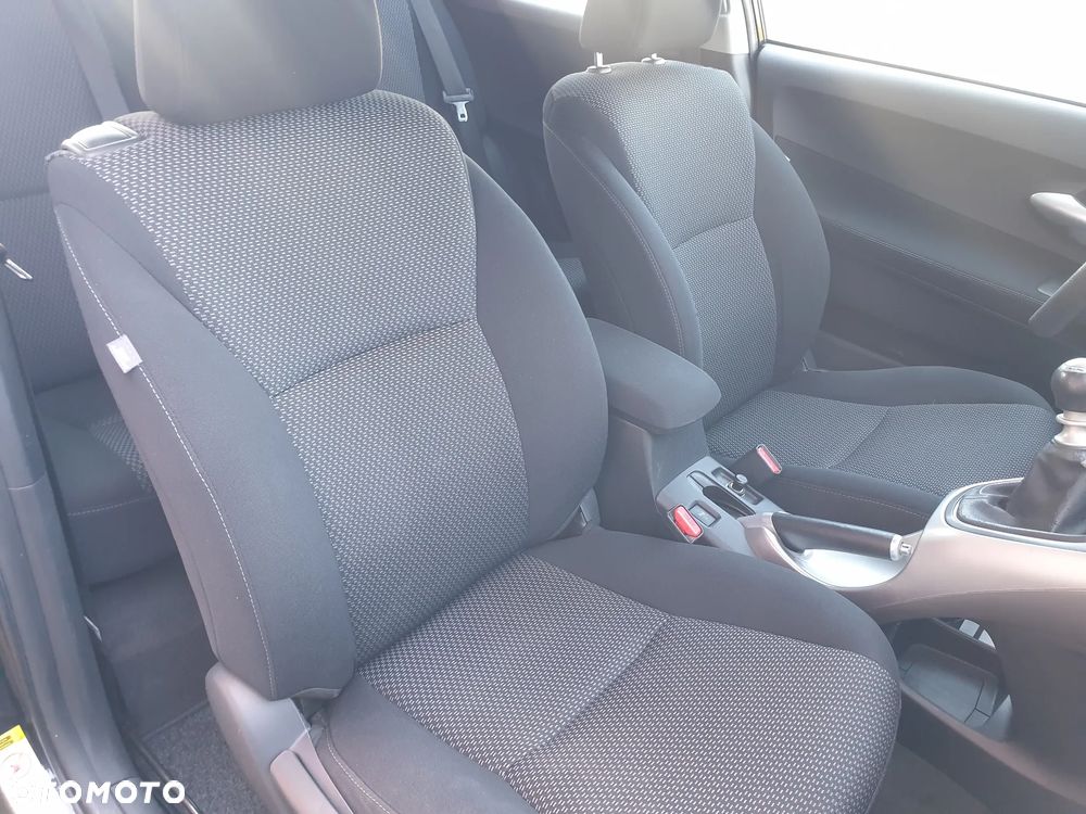 Toyota Auris - 20