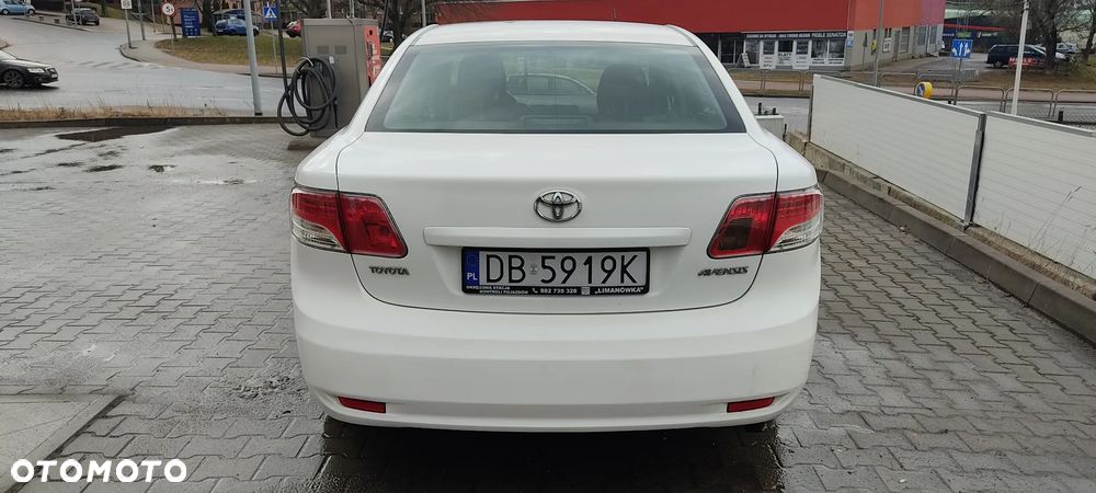 Toyota Avensis 2.0 D-4D Sol - 3
