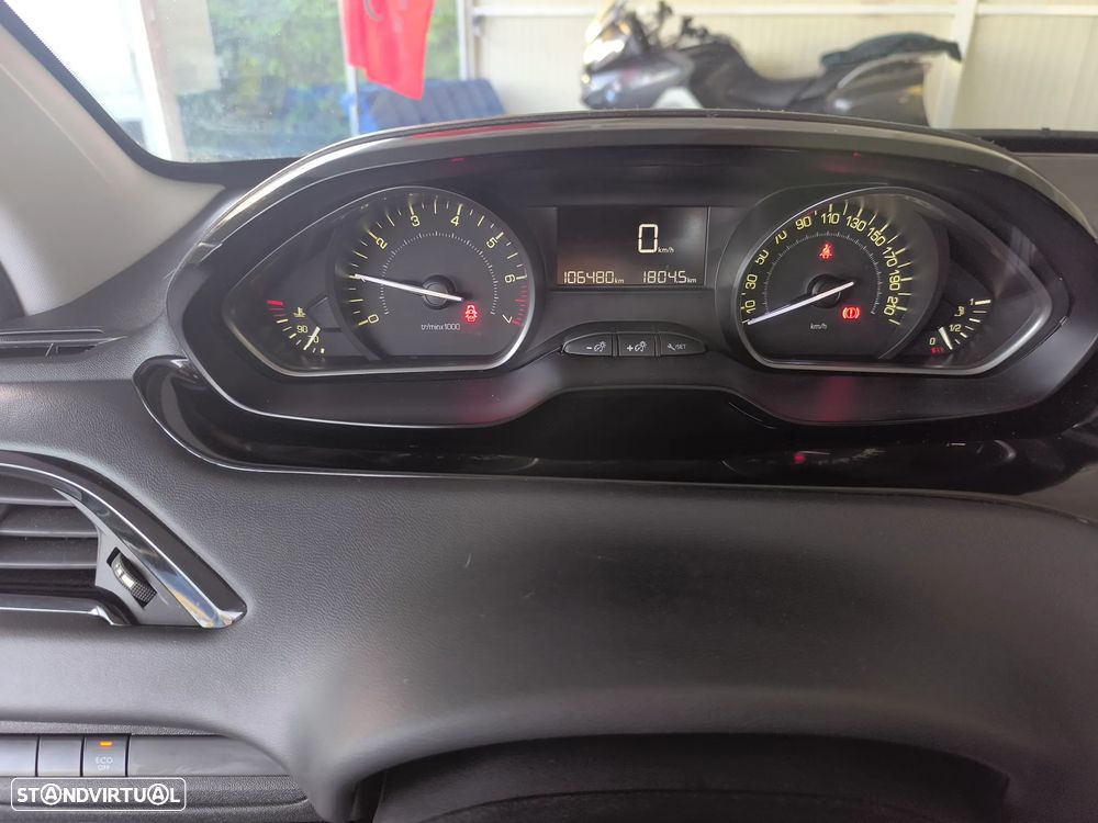 Peugeot 208 PureTech 82 Start & Stop Active - 23