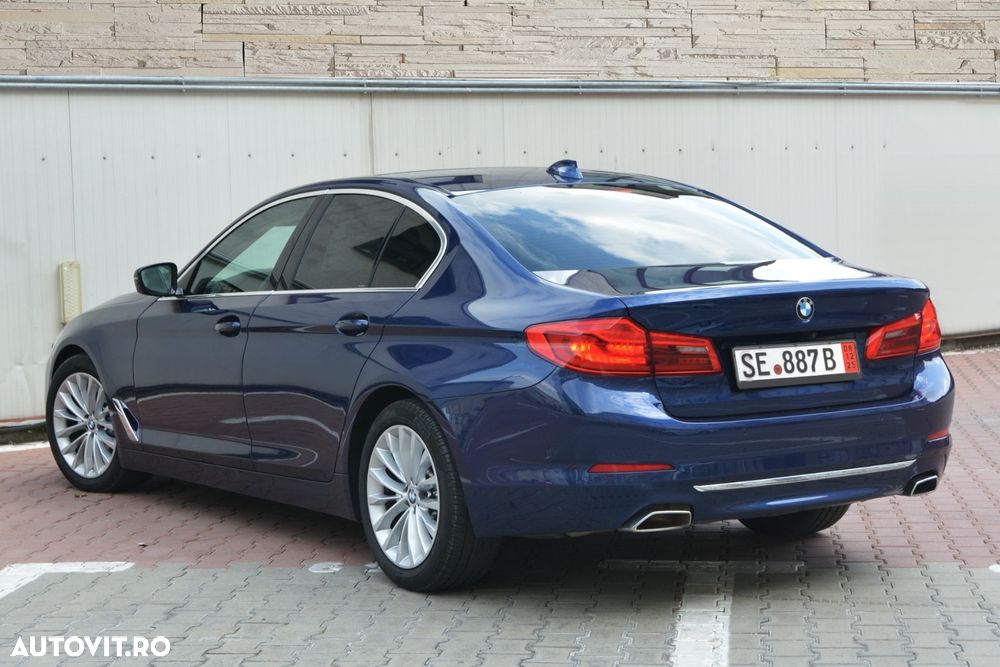 BMW Seria 5 540i xDrive AT - 11