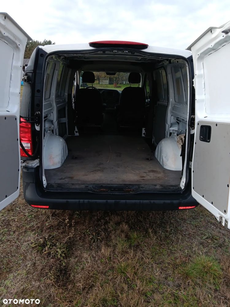 Mercedes-Benz Metris (vito) - 11