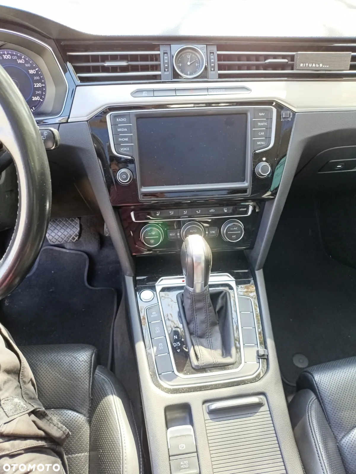 Volkswagen Passat 2.0 TDI 4Mot Elegance DSG - 19