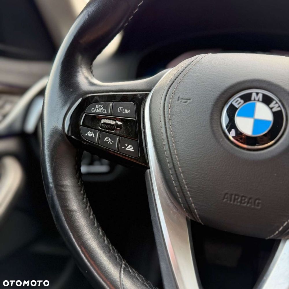 BMW Seria 5 - 24
