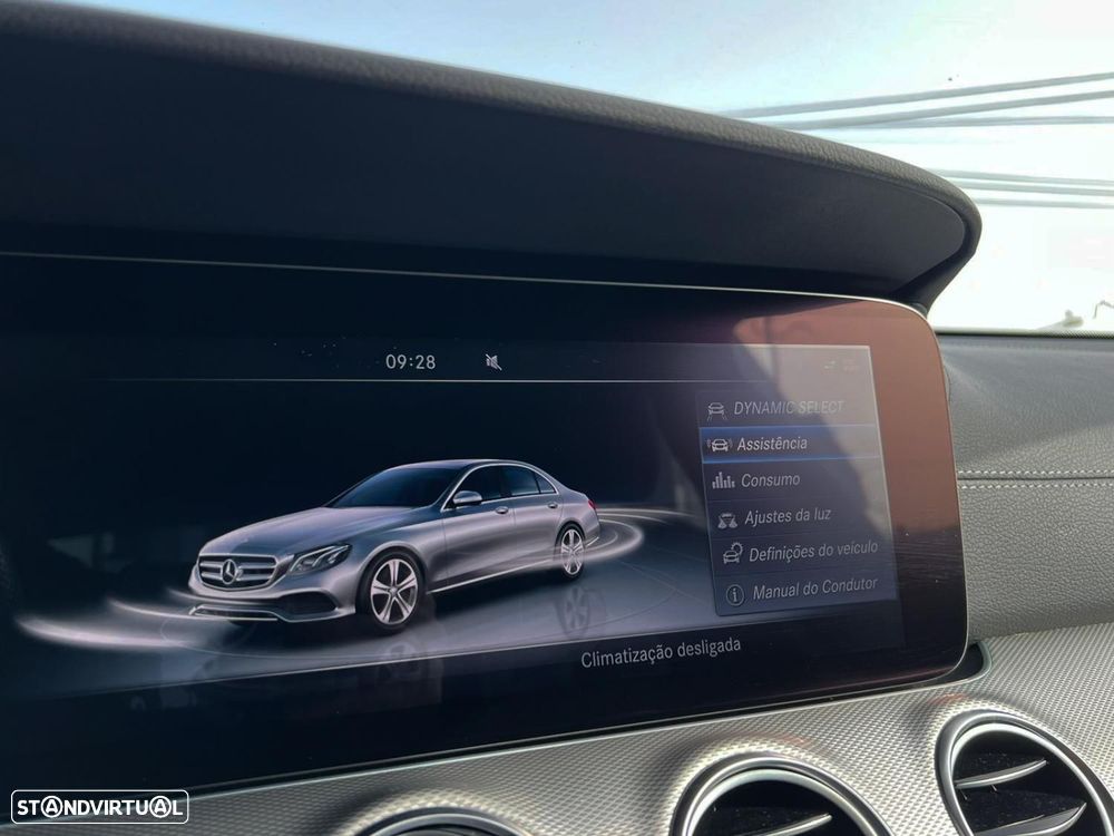 Mercedes-Benz E 220 d AMG - 11