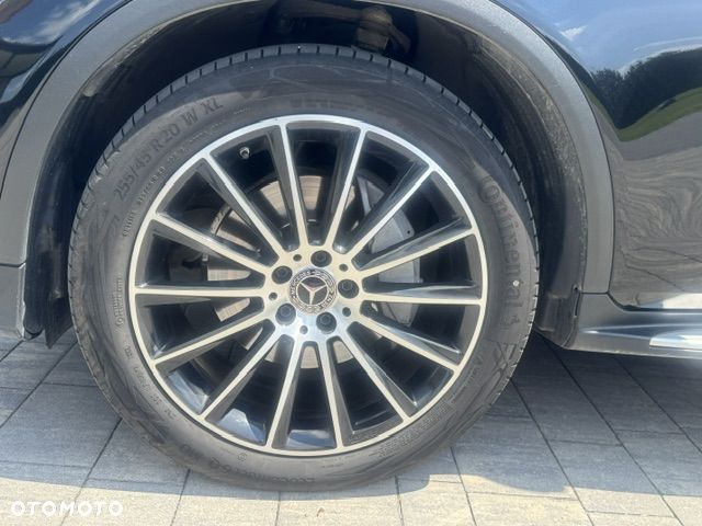 Mercedes-Benz GLC 250 d 4Matic 9G-TRONIC AMG Line - 34