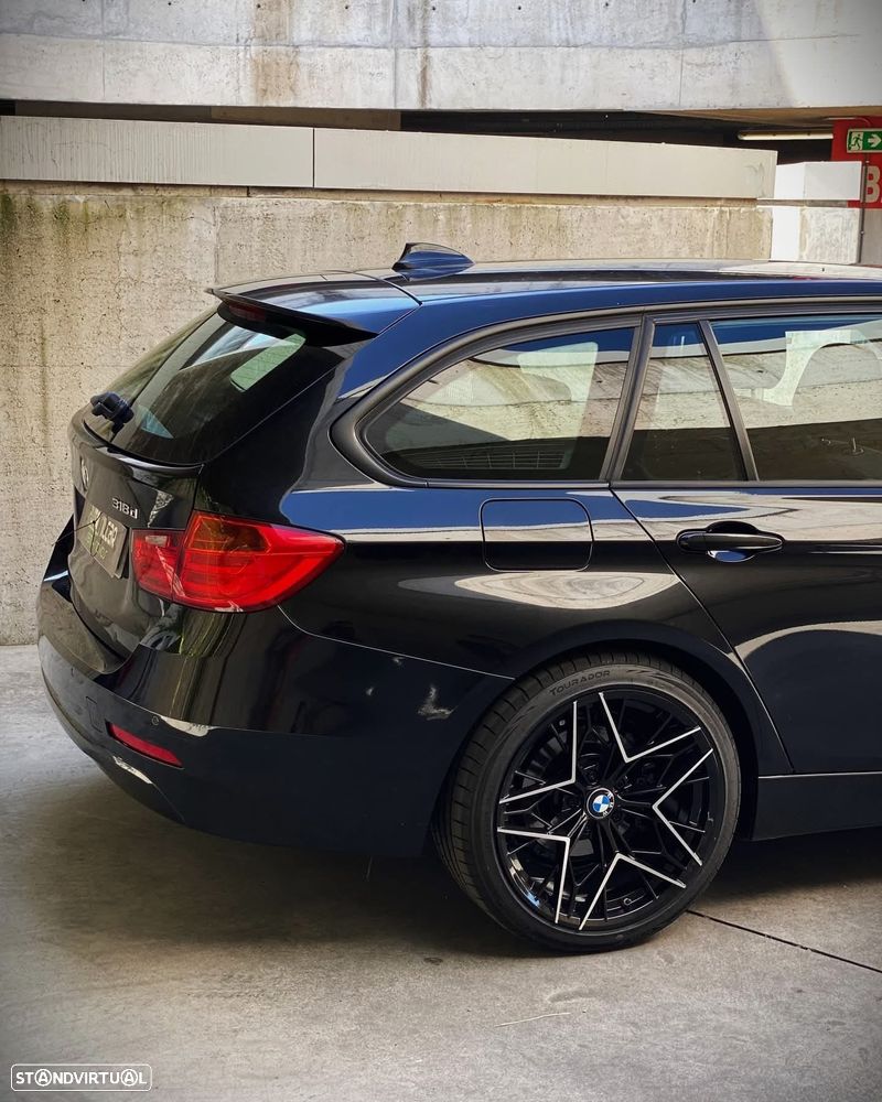 BMW 318 d Touring Aut. - 4