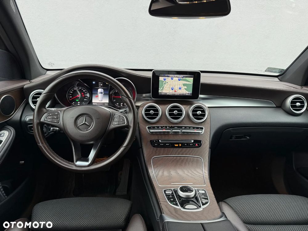 Mercedes-Benz GLC - 13