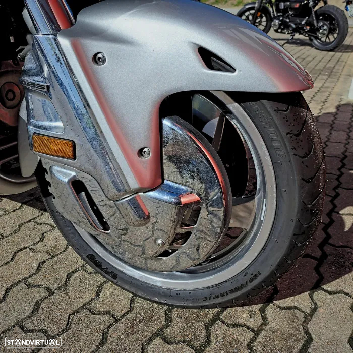 Honda Goldwing - 10