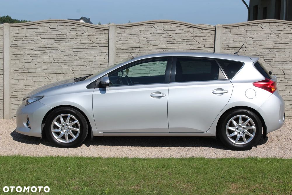 Toyota Auris 2.0 D-4D Comfort - 5