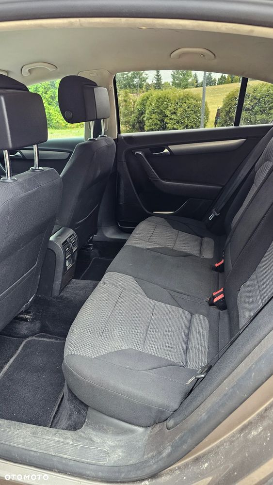 Volkswagen Passat 2.0 TDI DPF Comfortline DSG - 8