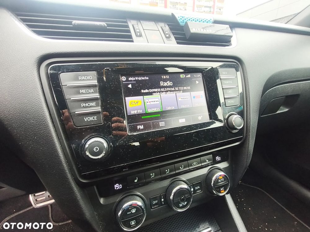 Skoda Octavia 2.0 TDI RS DSG - 8