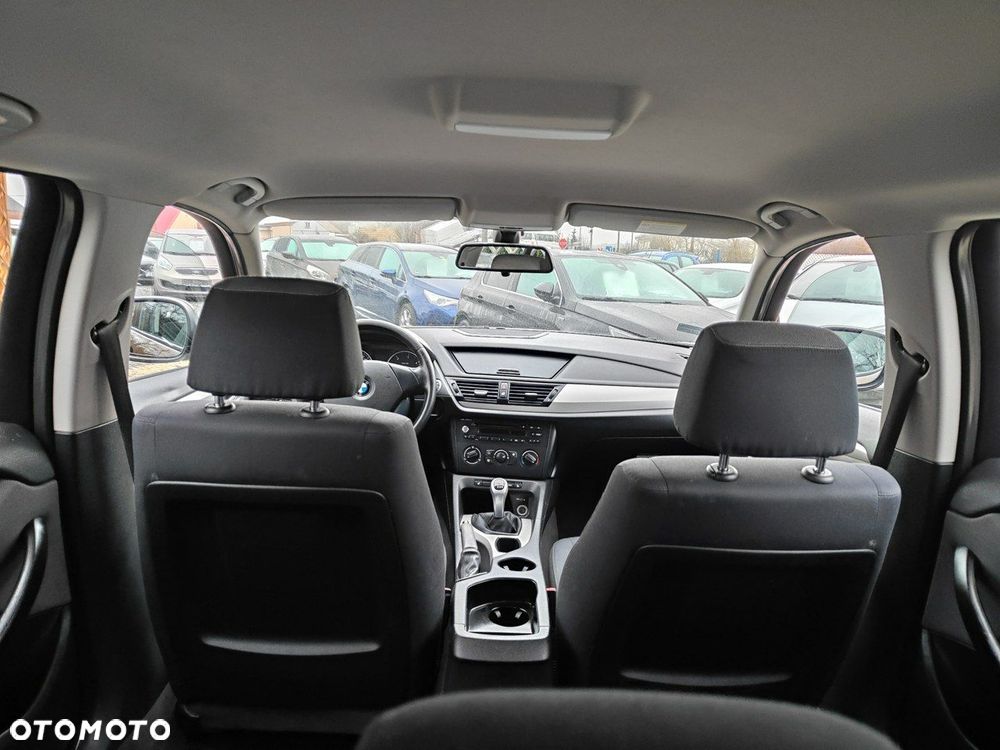 BMW X1 sDrive18d xLine - 16