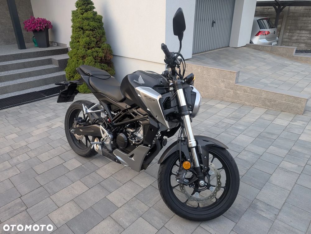 Honda CB - 2