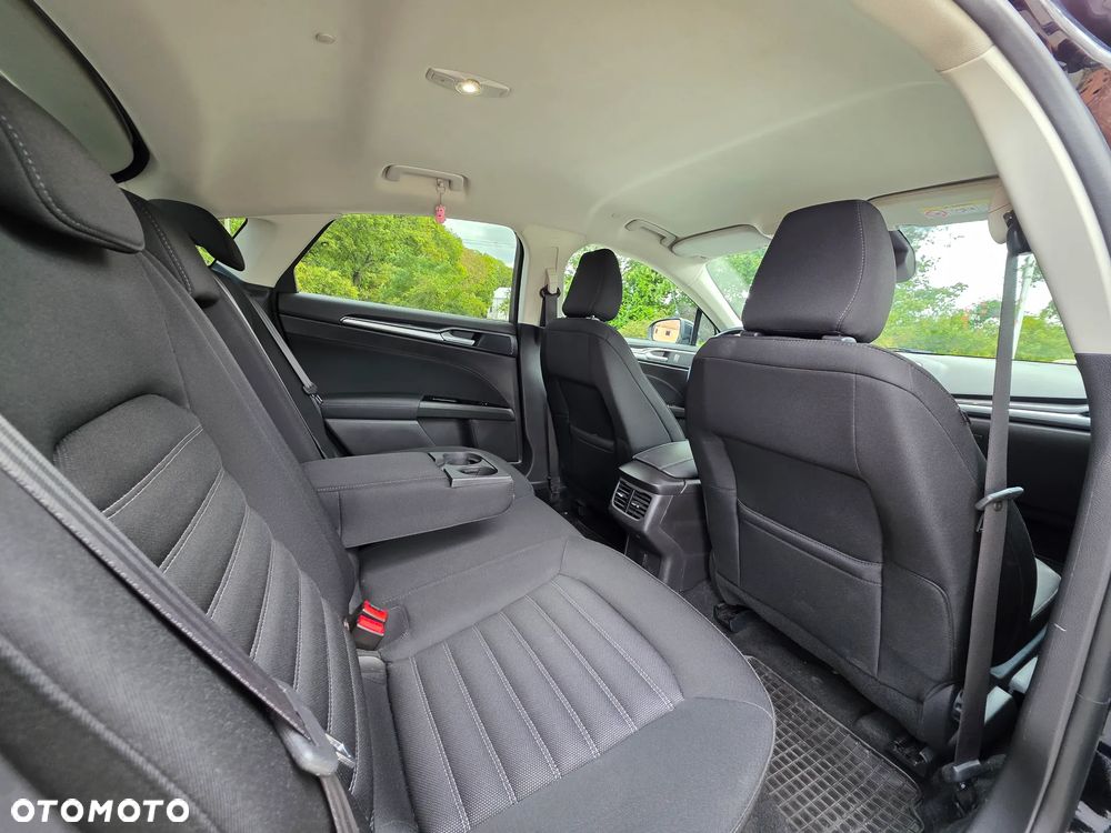 Ford Mondeo - 22