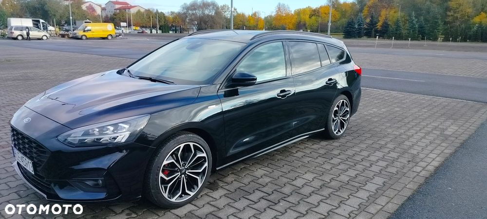 Ford Focus 1.5 EcoBoost ST-Line - 1