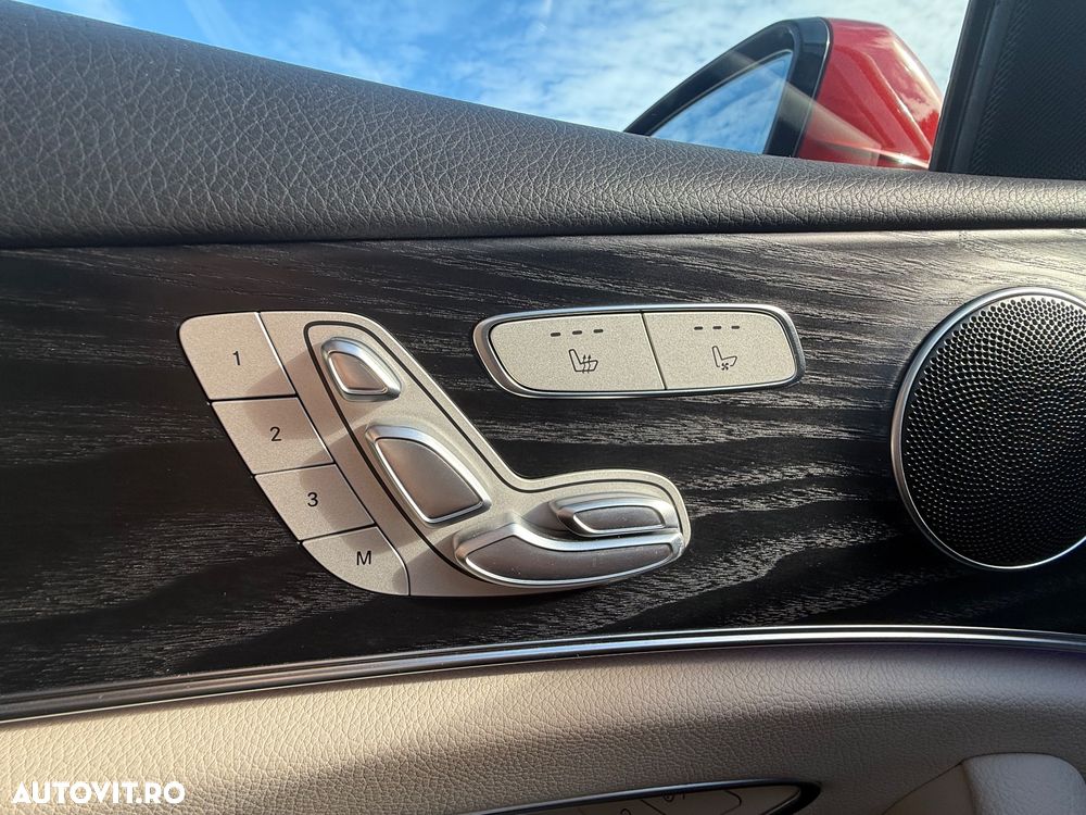 Mercedes-Benz E - 12