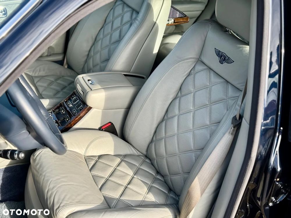 Bentley Arnage - 32