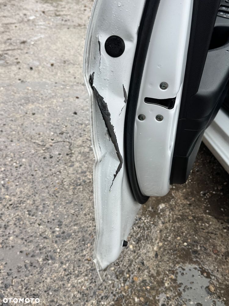 Hyundai i20 - 18