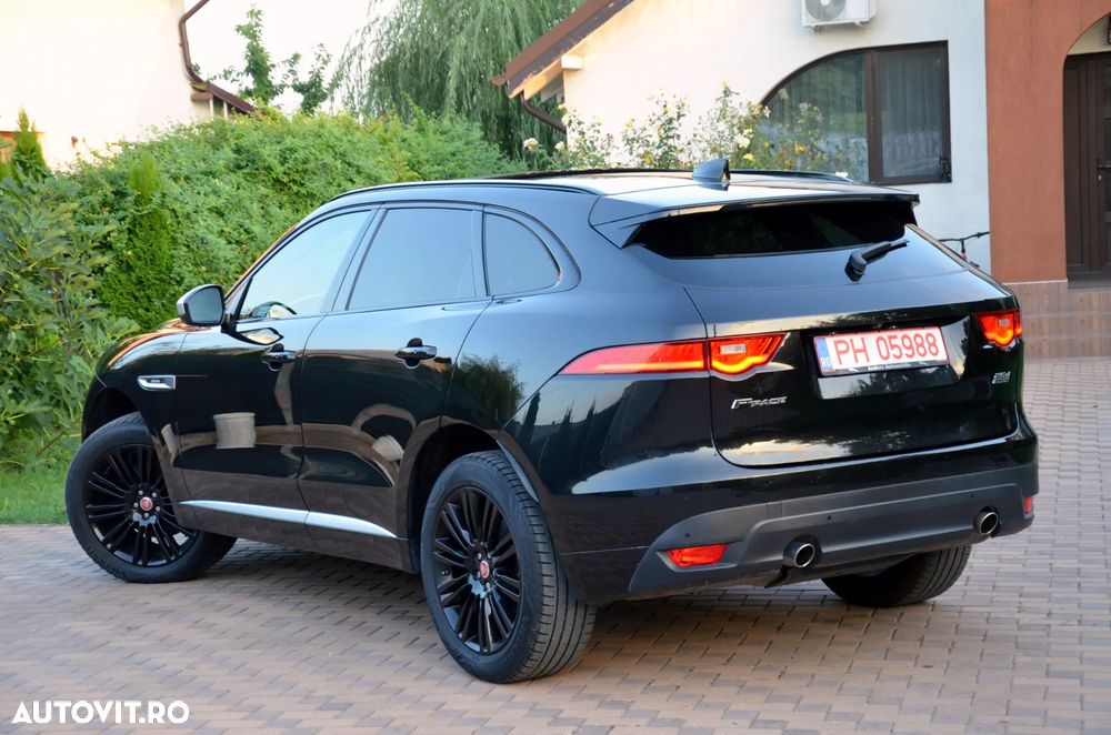 Jaguar F-Pace 25d AWD Aut. R-Sport - 8