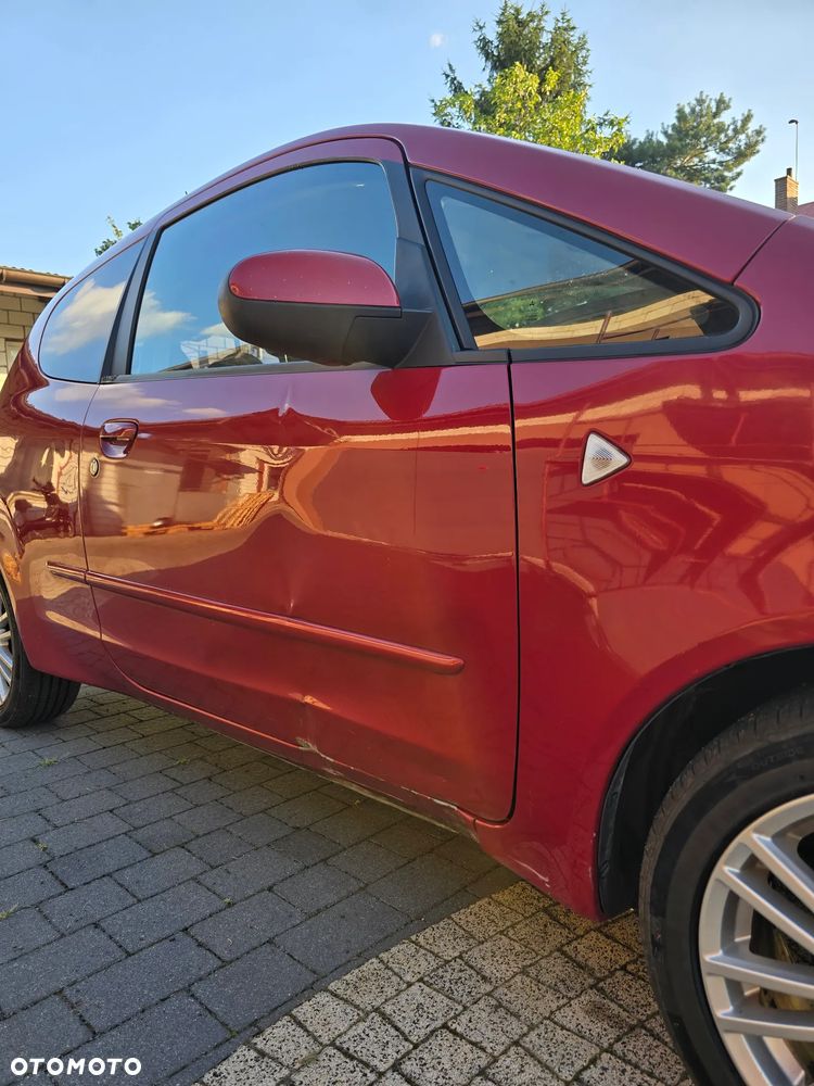 Mitsubishi Colt - 8